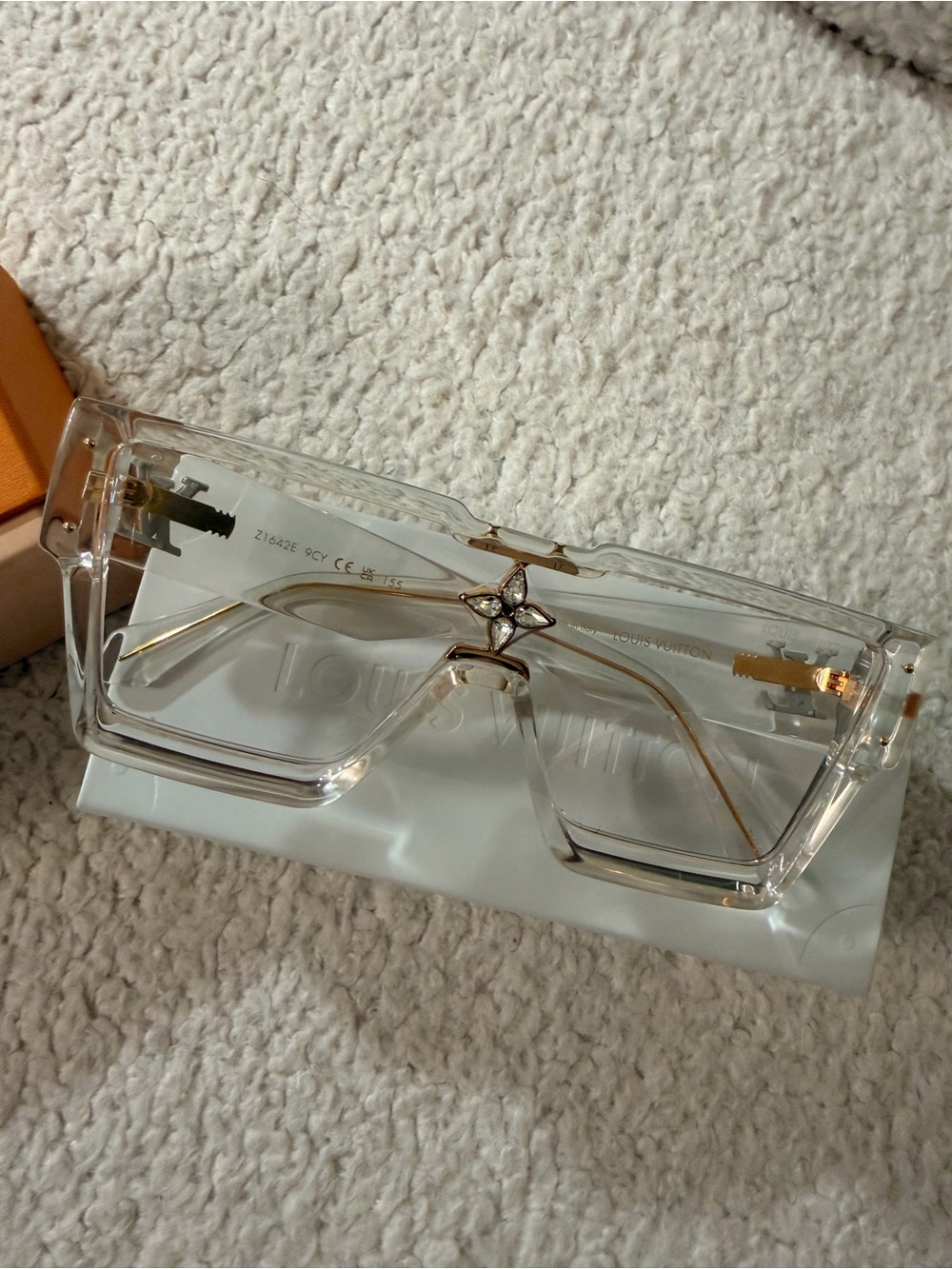 Louis Vuitton Cyclone Transparent Crystal Frame Sunglasses with Gold Accent - Picture 6 of 9